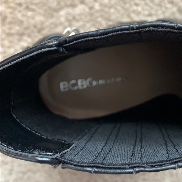 NWT BCBG Generation Boots - Picture 5 of 6